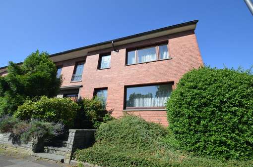  Straßenansicht  - Einfamilienhaus in 52499 Baesweiler mit 132m² kaufen