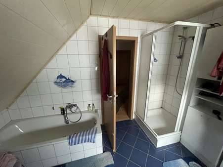 Badezimmer - Einfamilienhaus in 50181 Bedburg mit 119m² kaufen