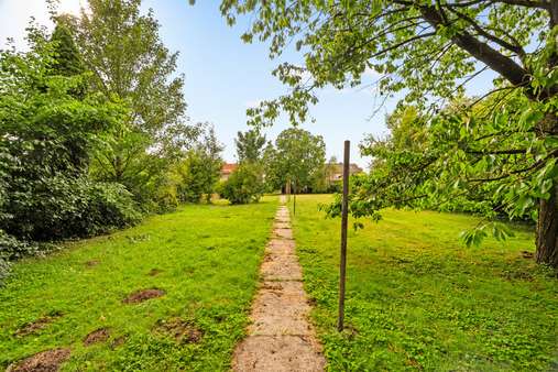 Garten Garten - Mehrfamilienhaus in 52146 Würselen mit 254m² als Kapitalanlage kaufen