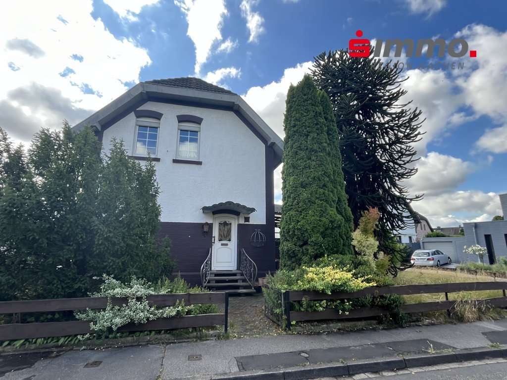 Titelbild mit Logo Titelbild mit Logo - Einfamilienhaus in 52477 Alsdorf mit 83m² kaufen