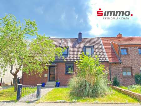 Frontansicht - Einfamilienhaus in 52249 Eschweiler mit 109m² kaufen