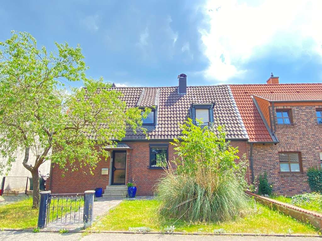 Frontansicht - Einfamilienhaus in 52249 Eschweiler mit 109m² kaufen