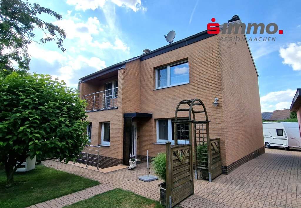 Titelbild Titelbild - Einfamilienhaus in 52428 Jülich mit 123m² kaufen