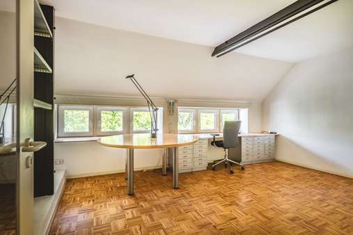 Schlafzimmer untere Ebene - Maisonette-Wohnung in 52066 Aachen mit 156m² kaufen