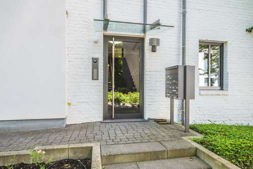 Eingang - Etagenwohnung in 52072 Aachen mit 117m² kaufen