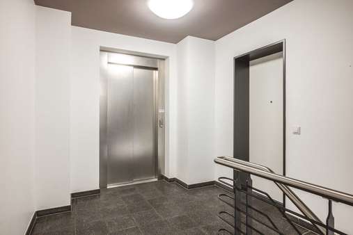 Flur - Etagenwohnung in 52072 Aachen mit 117m² kaufen