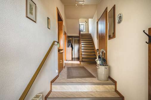 Diele Erdgeschoss - Einfamilienhaus in 52072 Aachen mit 168m² kaufen