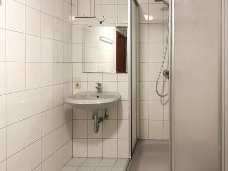 Bad im Souterrain - Souterrain-Wohnung in 52146 Würselen Broichweiden mit 110m² kaufen