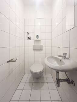 Gäste-WC - Souterrain-Wohnung in 52146 Würselen Broichweiden mit 110m² kaufen