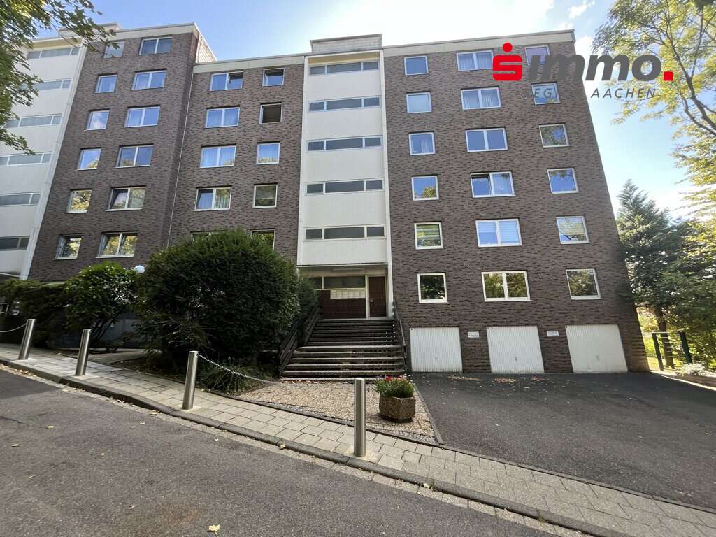 Titelbild Titelbild - Etagenwohnung in 52066 Aachen mit 84m² kaufen