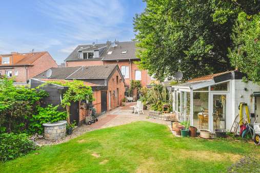 Gartenansicht - Einfamilienhaus in 52146 Würselen mit 191m² kaufen