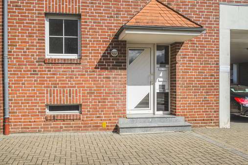 Eingang - Zweifamilienhaus in 52477 Alsdorf mit 219m² kaufen