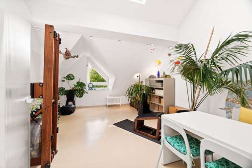 Dachstudio - Reihenmittelhaus in 52146 Würselen mit 137m² kaufen