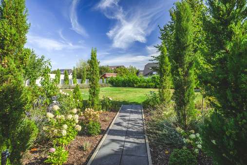 Blick in den Garten - Haus in 52146 Würselen mit 637m² kaufen