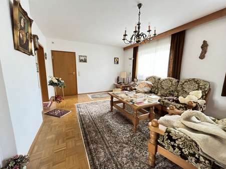 Wohnzimmer 1. Obergeschoss - Mehrfamilienhaus in 52146 Würselen mit 177m² als Kapitalanlage kaufen