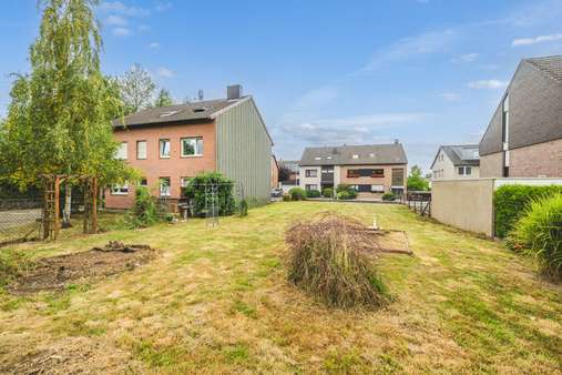 Grundstück in 52080 Aachen mit 420m² kaufen