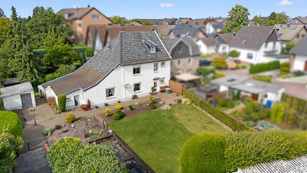 Drohnenaufnahme - Einfamilienhaus in 52223 Stolberg mit 119m² kaufen