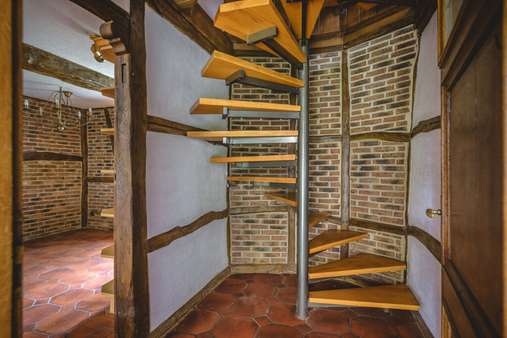 Treppenaufgang - Einfamilienhaus in 52078 Aachen mit 120m² kaufen