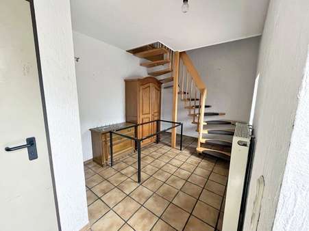 Eingangsbereich Whg 3 - Mehrfamilienhaus in 52152 Simmerath mit 236m² als Kapitalanlage kaufen