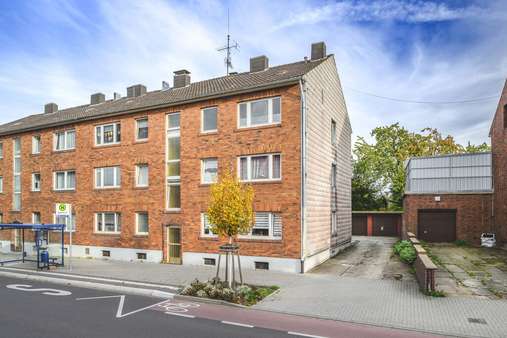 Ansicht 2 - Mehrfamilienhaus in 52249 Eschweiler mit 382m² als Kapitalanlage kaufen