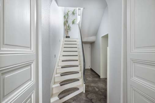 Treppenhaus Erdgeschoss - Einfamilienhaus in 52146 Würselen mit 185m² kaufen