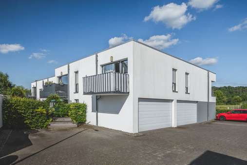 seitliche Ansicht seitliche Ansicht - Mehrfamilienhaus in 52159 Roetgen mit 570m² als Kapitalanlage kaufen