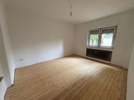 Schlafzimmer - Mehrfamilienhaus in 52477 Alsdorf mit 244m² als Kapitalanlage kaufen