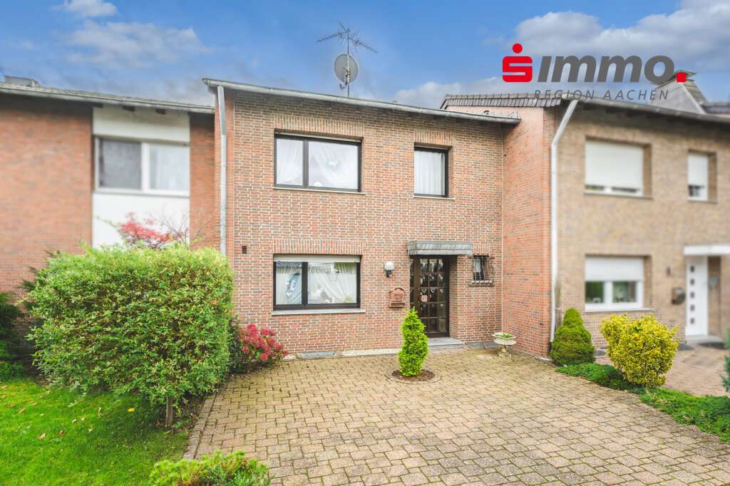 Titelbild Titelbild - Reihenhaus in 52146 Würselen mit 98m² kaufen