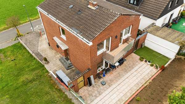 Aufnahme Drohne - Etagenwohnung in 52223 Stolberg mit 70m² kaufen