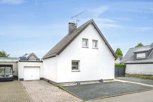 Front_2 Front_2 - Einfamilienhaus in 52477 Alsdorf mit 96m² kaufen