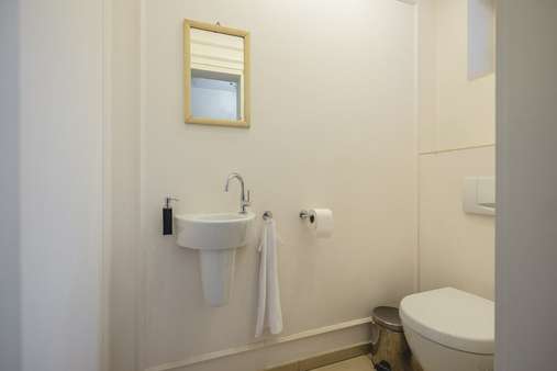 Gästebad Eingangsebene Gästebad Eingangsebene - Einfamilienhaus in 52146 Würselen mit 300m² kaufen