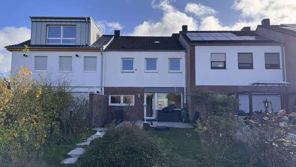 Rückansicht - Einfamilienhaus in 52078 Aachen mit 95m² kaufen