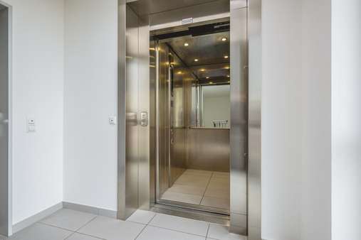 Aufzug - Etagenwohnung in 52146 Würselen mit 110m² kaufen
