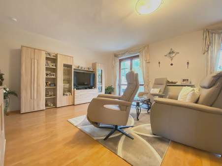 Wohnzimmer - Etagenwohnung in 52249 Eschweiler / Röhe mit 95m² kaufen