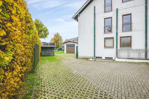 Stellplätze - Mehrfamilienhaus in 52156 Monschau mit 478m² als Kapitalanlage kaufen
