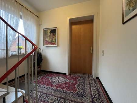 Flur - Etagenwohnung in 52076 Aachen mit 93m² kaufen