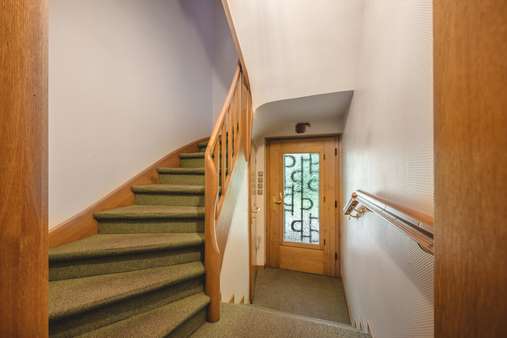 Diele - Zweifamilienhaus in 52064 Aachen mit 167m² kaufen