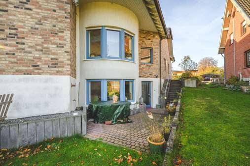 Zugang zur Einliegerwohnung - Einfamilienhaus in 52159 Roetgen mit 239m² kaufen