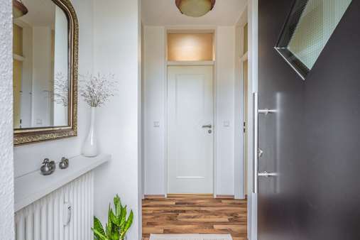 Diele - Etagenwohnung in 52072 Aachen mit 96m² kaufen