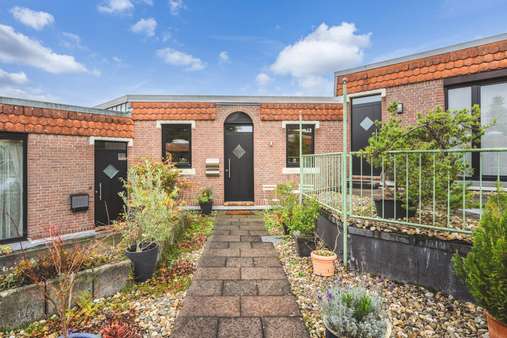 Hauseingang - Etagenwohnung in 52072 Aachen mit 96m² kaufen