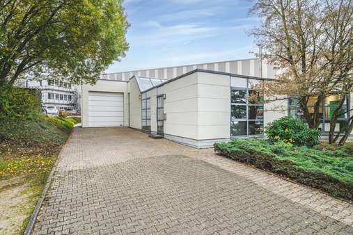 Linke Hallenhälfte Linke Hallenhälfte - Lager in 52068 Aachen mit 856m² kaufen