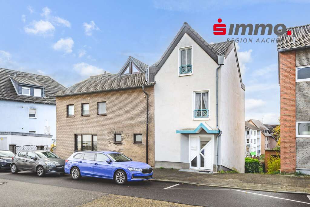 Straßenansicht Straßenansicht - Zweifamilienhaus in 52134 Herzogenrath mit 227m² kaufen