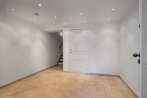 Eingangsdiele - Haus in 52076 Aachen mit 253m² kaufen