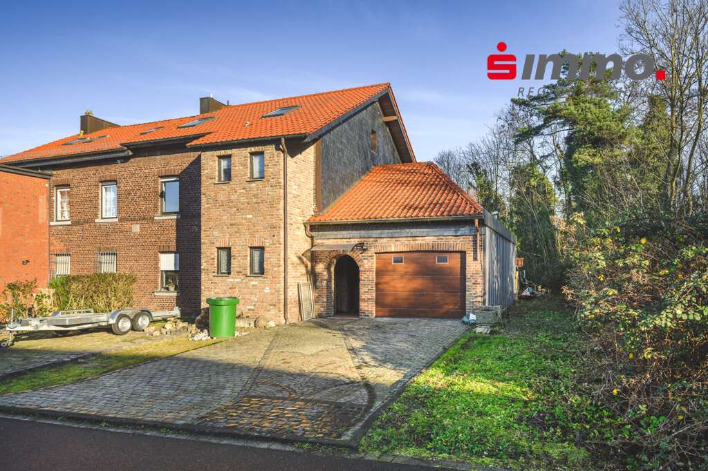 Titelbild - Zweifamilienhaus in 52223 Stolberg (Rhld.) mit 177m² kaufen