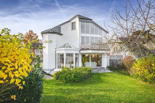 Rückansicht Rückansicht - Villa in 52146 Würselen mit 280m² kaufen