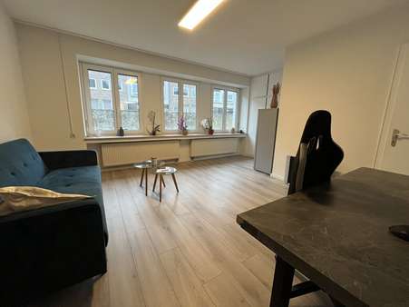 2. Büroraum EG - Wohn- / Geschäftshaus in 52076 Aachen mit 80m² als Kapitalanlage kaufen