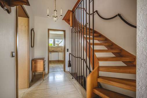 Diele - Einfamilienhaus in 52074 Aachen mit 100m² kaufen