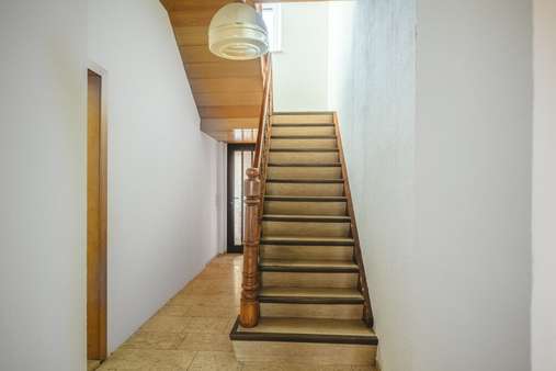 Treppenhaus EG - Einfamilienhaus in 52146 Würselen mit 197m² kaufen