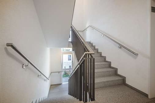 Treppenhaus - Etagenwohnung in 52078 Aachen mit 114m² kaufen