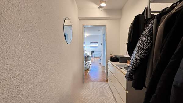 Eingangsbereich - Etagenwohnung in 52076 Aachen mit 76m² kaufen